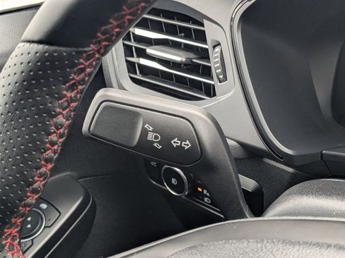 Used 2025 Ford Escape ST-Line Select image 26