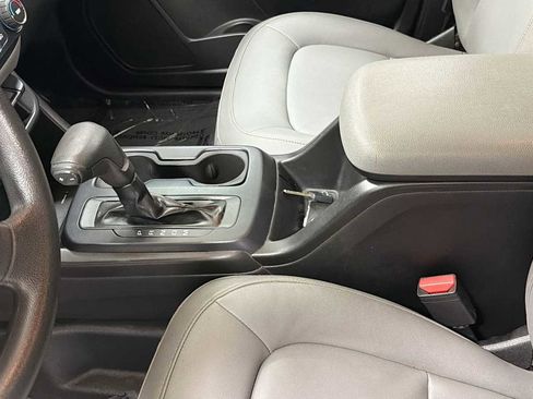 Used 2016 Chevrolet Colorado W/T AWD/4WD image 22