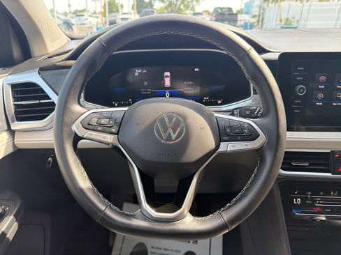Used 2025 Volkswagen Taos SE w/ Panoramic Sunroof Package AWD/4WD image 30