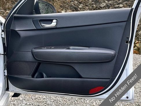 Used 2018 Kia Optima S FWD image 21