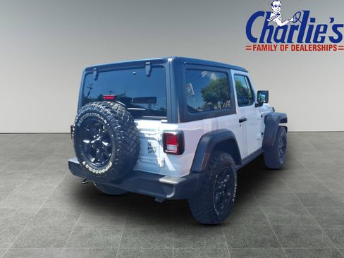 Used 2020 Jeep Wrangler Sport AWD/4WD image 4