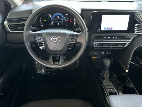 Used 2025 Toyota Camry LE FWD image 13