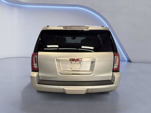 Used 2016 GMC Yukon XL SLT w/ Open Road Package AWD/4WD image 7