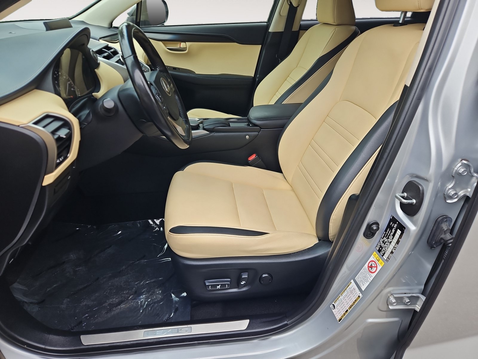 Used 2016 Lexus NX 200t FWD image 10