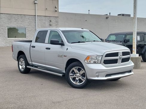 Used 2017 RAM 1500 Express AWD/4WD image 26