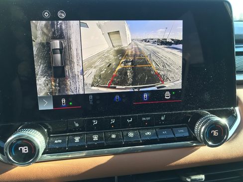 Certified 2024 GMC Canyon AT4 w/ Technology Package image 15