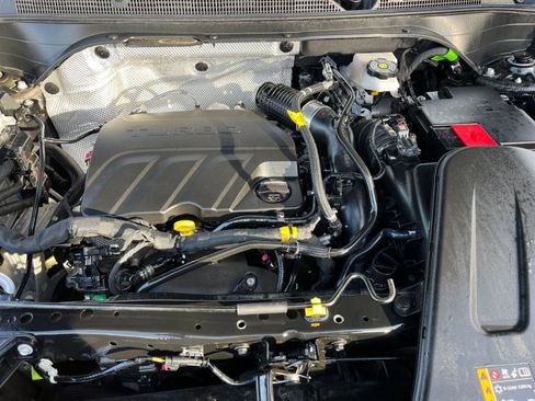 Used 2025 Buick Envista Sport Touring image 33