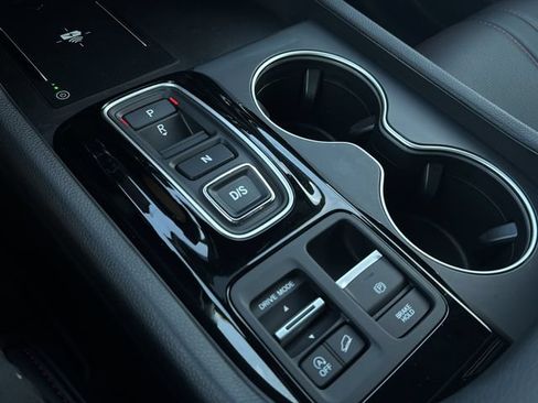 Certified 2026 Honda Pilot Black Edition image 40