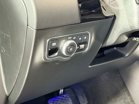 Certified 2025 Mercedes-Benz GLA 250 image 10