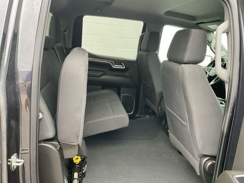 Used 2022 Chevrolet Silverado 1500 LT image 15