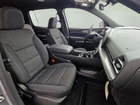 New 2026 Chevrolet Traverse LT w/ Driver Confidence Package image 16