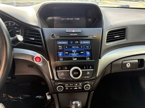 Used 2018 Acura ILX FWD image 17