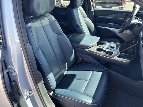 Used 2025 Cadillac Escalade IQ Sport 2 AWD/4WD image 33