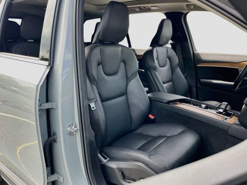 Used 2024 Volvo XC90 B6 Plus AWD/4WD image 29