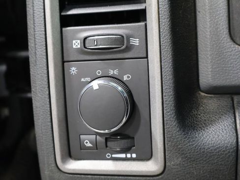 Used 2016 RAM 1500 ST w/ SXT Appearance Group image 27