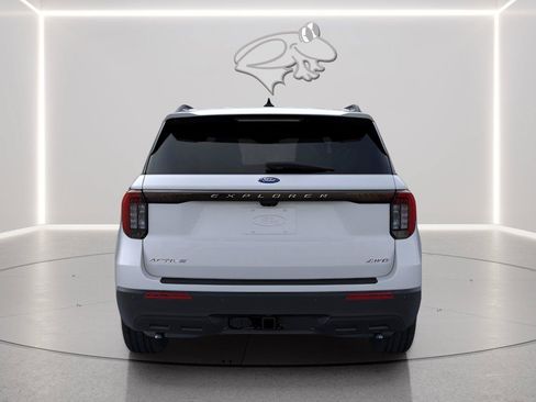 New 2026 Ford Explorer Active AWD/4WD image 5