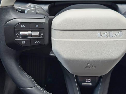 Used 2025 Kia K4 GT-Line w/ GT-Line Premium Package FWD image 21