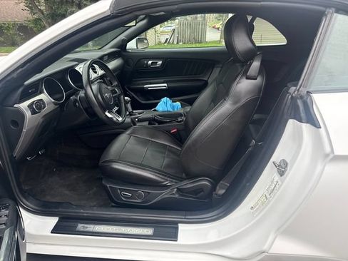 Used 2018 Ford Mustang Premium RWD image 11