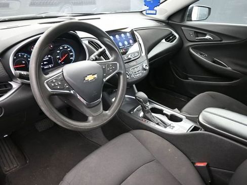 Used 2023 Chevrolet Malibu LT FWD image 19