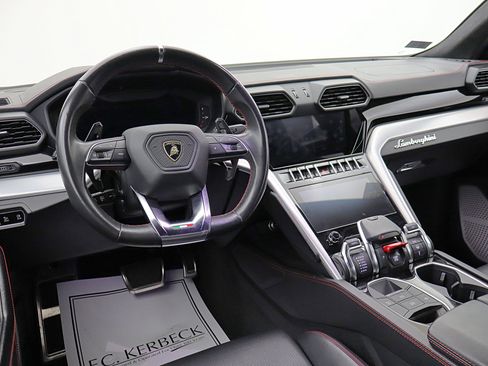 Used 2020 Lamborghini Urus AWD/4WD image 25