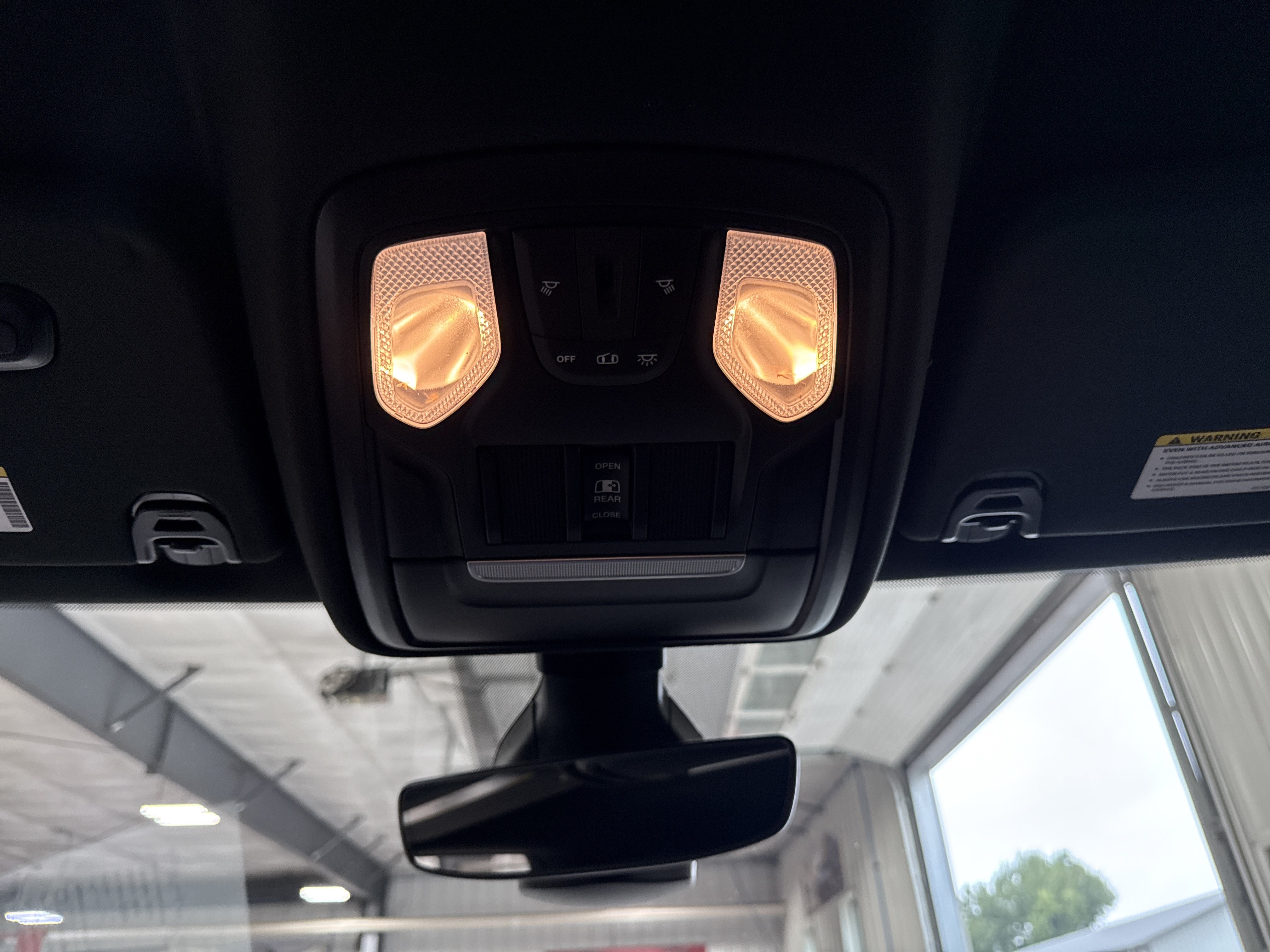 Used 2022 RAM 1500 Big Horn AWD/4WD image 22