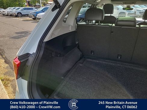 Certified 2024 Volkswagen Tiguan SE AWD/4WD image 49