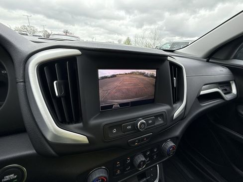 Certified 2024 GMC Terrain SLE w/ Driver Convenience Package image 21