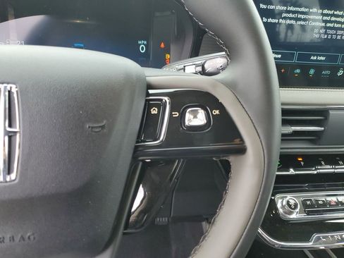 New 2026 Lincoln Corsair Premiere FWD image 25