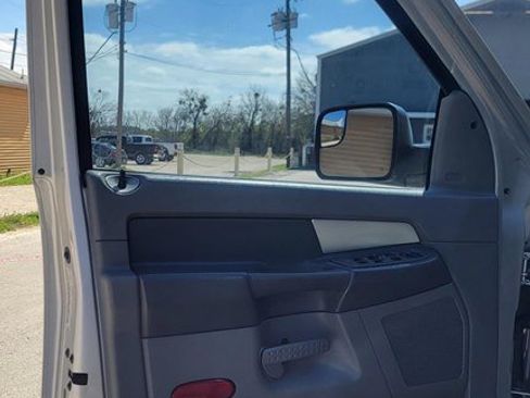 Used 2007 Dodge Ram 3500 Truck SLT RWD image 4