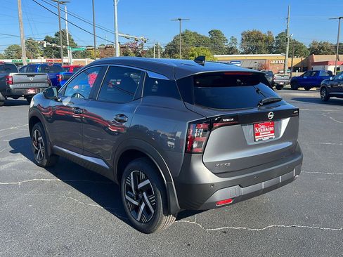 New 2026 Nissan Kicks SV w/ SV Premium Package image 5
