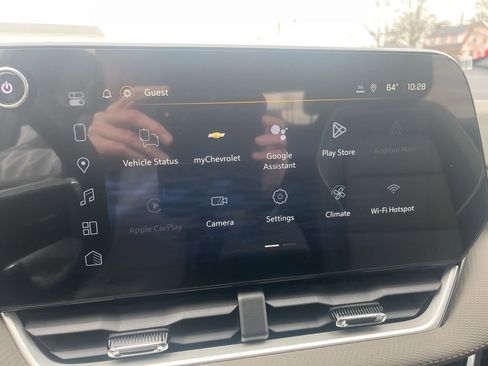 New 2026 Chevrolet Equinox LT w/ Convenience Package II FWD image 22