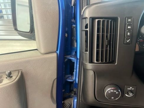 Used 2019 Chevrolet Express 2500 w/ Communications Package RWD image 11