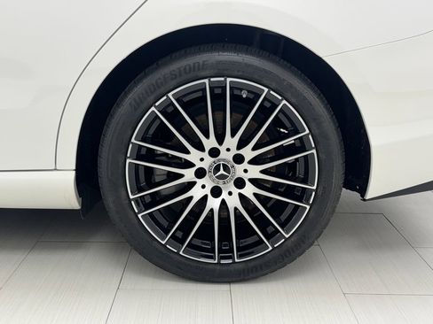 Used 2024 Mercedes-Benz C 300 4MATIC Sedan image 42