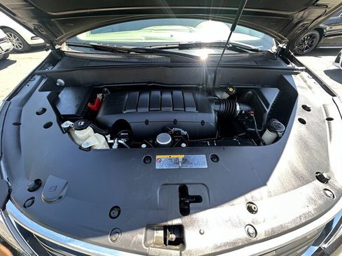 Used 2016 Chevrolet Traverse LS w/ LPO, 'HIT The Road' Package FWD image 10