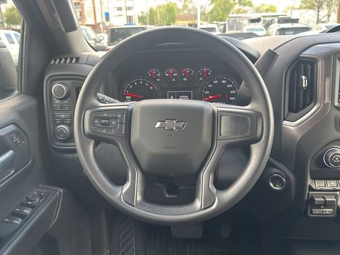 Used 2026 Chevrolet Silverado 1500 Custom Trail Boss AWD/4WD image 16