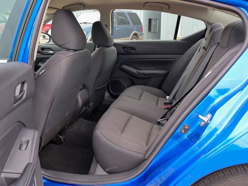 Used 2025 Nissan Altima 2.5 SV FWD image 9