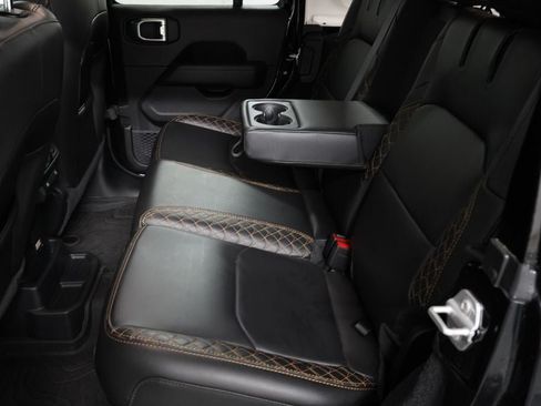 Used 2023 Jeep Wrangler Unlimited Sahara AWD/4WD image 24