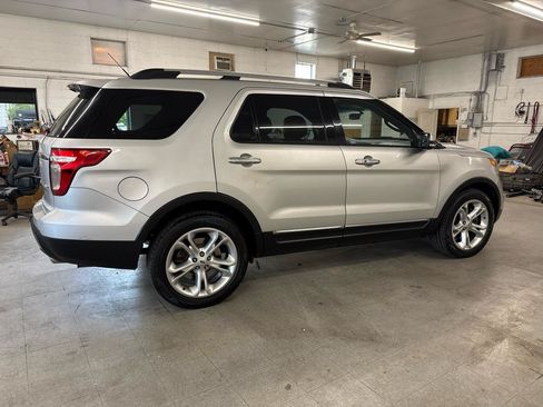 Used 2015 Ford Explorer Limited AWD/4WD image 4
