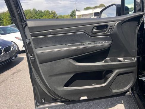 Used 2023 Honda Odyssey EX-L image 10