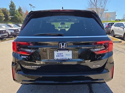 New 2026 Honda Odyssey Elite image 4