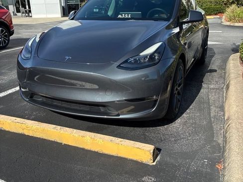 Used 2023 Tesla Model Y Performance AWD/4WD image 1