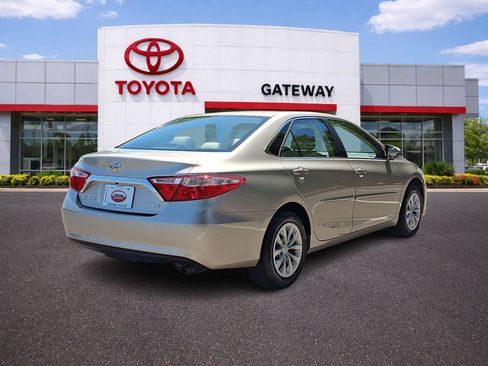 Used 2015 Toyota Camry LE FWD image 5