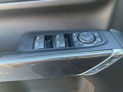 Used 2023 GMC Sierra 2500 AT4 w/ AT4 Preferred Package image 17