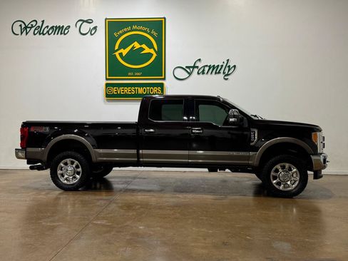 Used 2018 Ford F250 Lariat w/ Lariat Ultimate Package AWD/4WD image 2