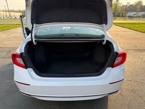 Used 2021 Honda Accord LX image 6