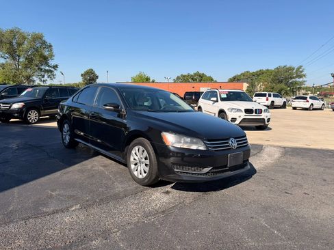 Used 2013 Volkswagen Passat 2.5 S FWD image 8