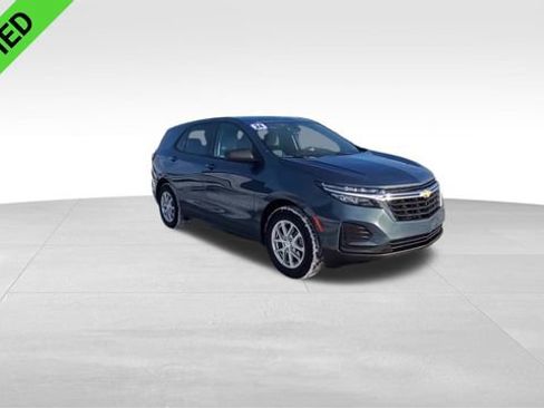 Certified 2024 Chevrolet Equinox LS w/ LS Convenience Package image 3