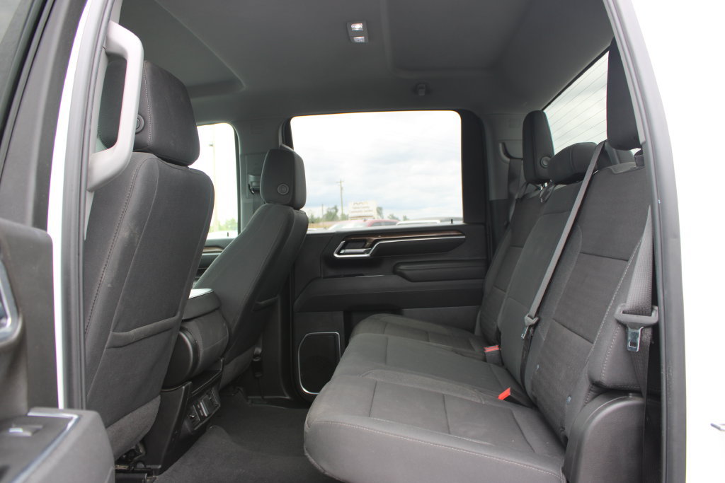 Used 2025 Chevrolet Silverado 2500 LT w/ Convenience Package AWD/4WD image 18