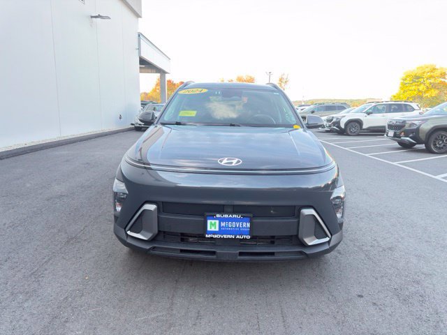 Used 2024 Hyundai Kona SEL AWD/4WD image 3