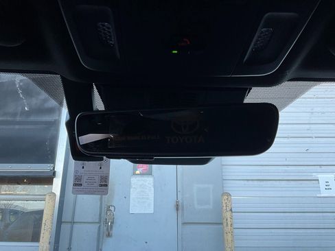 New 2026 Toyota Camry SE image 17